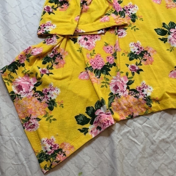 Floral Print Top - Picture 3 of 5